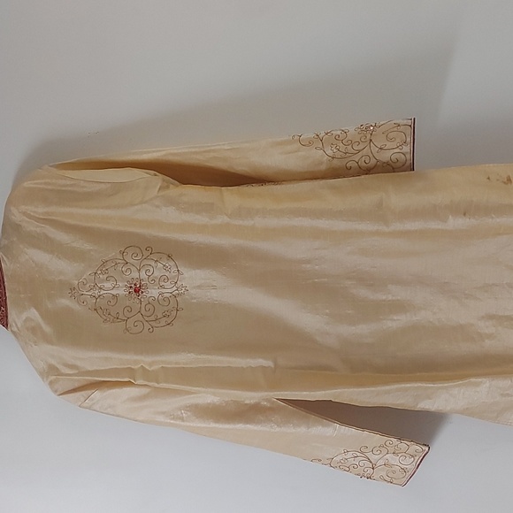 Men's High quality and jewelled fancy Kurta (Wedding quality) - Picture 2 of 3